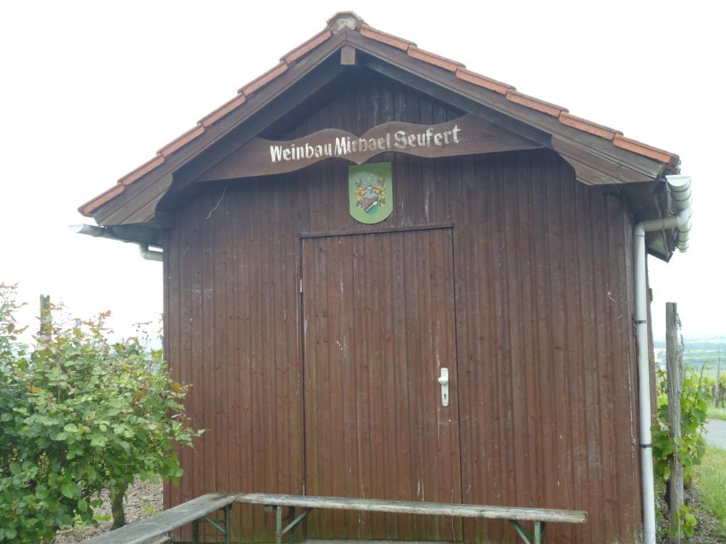 Hotel Garni Zum Hirschen Iphofen Buitenkant foto